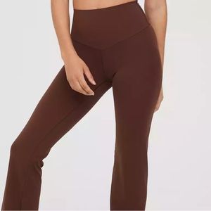 Aerie crossover leggings in a burnt (red/orange) color